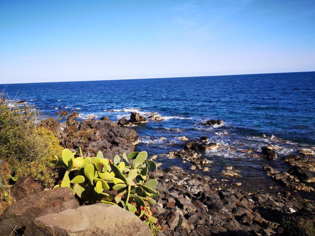La Lampara Apartment Aci Castello Kültér fotó