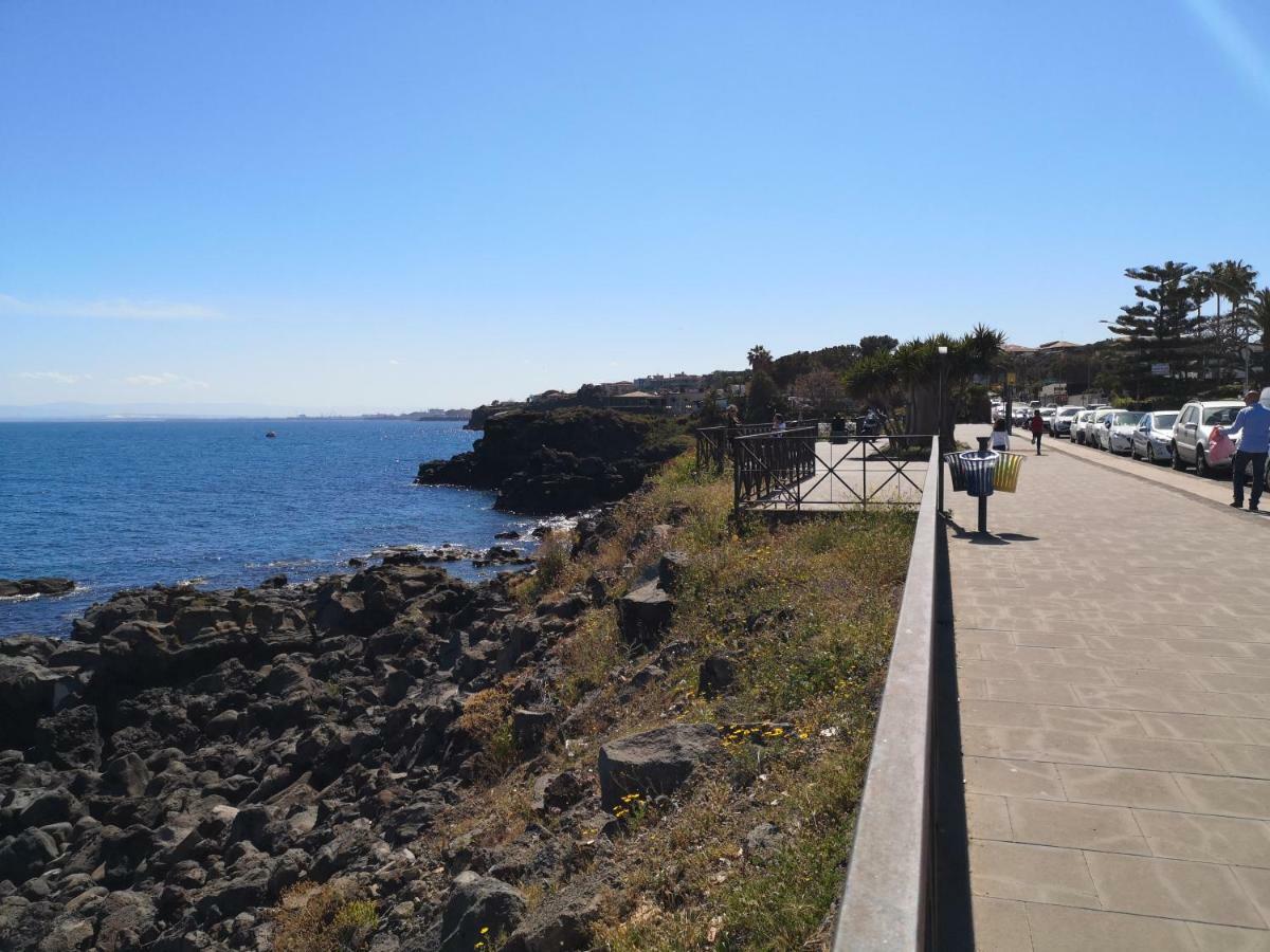 La Lampara Apartment Aci Castello Kültér fotó